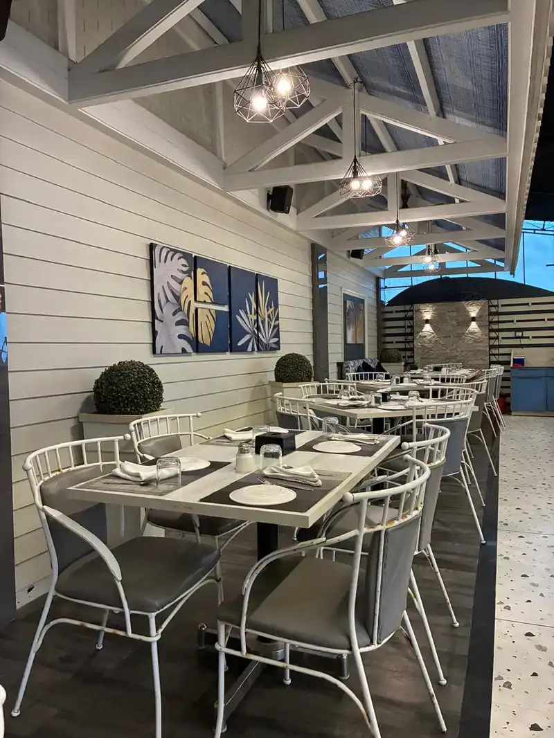 Pithora Garden Restaurant terrace